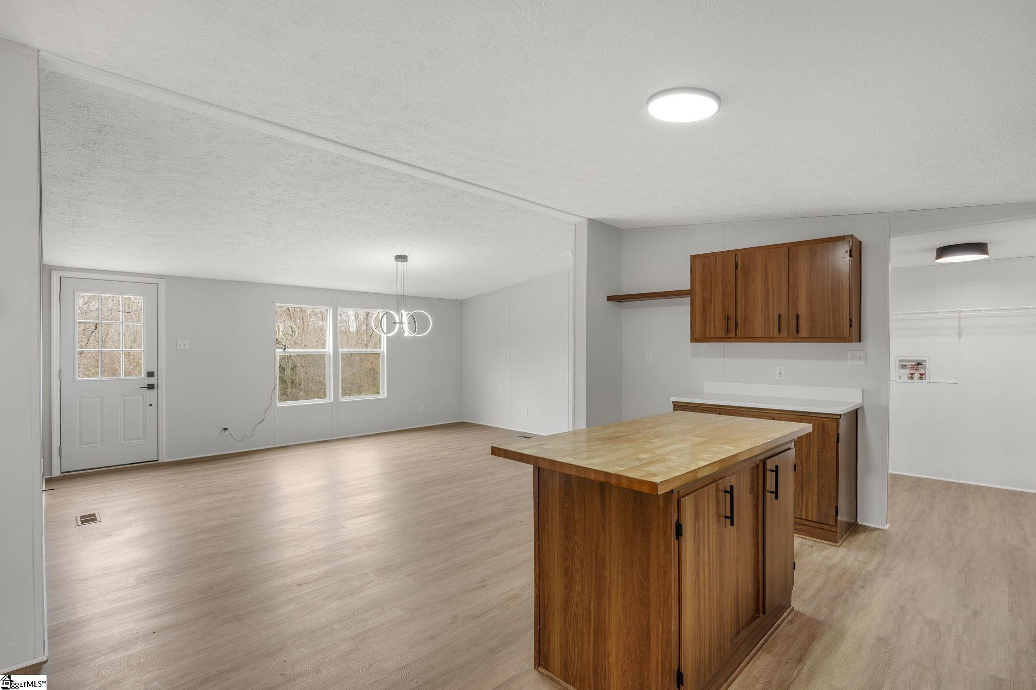 1265 Old Switzer Road Woodruff, SC 29388 - Photo 11 of 31 Gallery Image 11