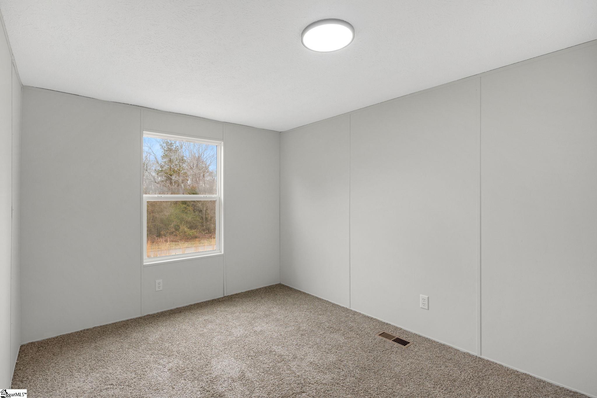 1265 Old Switzer Road Woodruff, SC 29388 - Photo 14 of 31