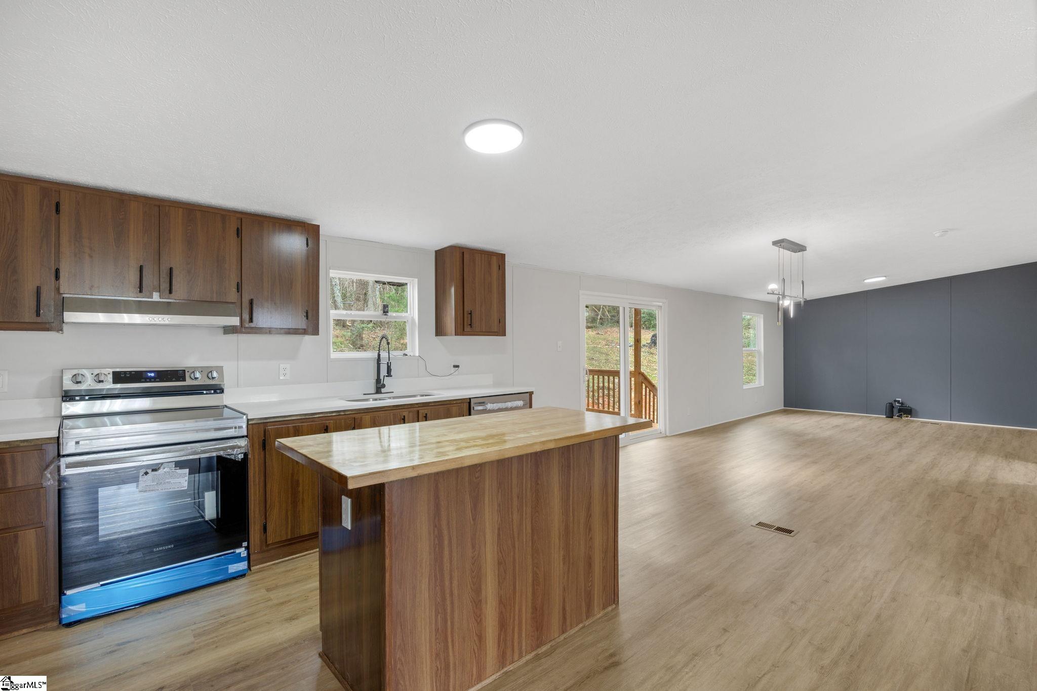 1265 Old Switzer Road Woodruff, SC 29388 - Photo 19 of 31