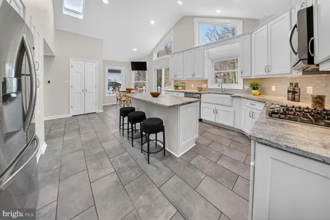 $1,450,000 | 6209 Redwing Court, Bethesda, MD 20817