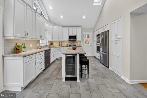 $1,450,000 | 6209 Redwing Court, Bethesda, MD 20817