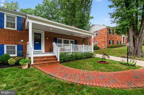 $1,450,000 | 6209 Redwing Court, Bethesda, MD 20817