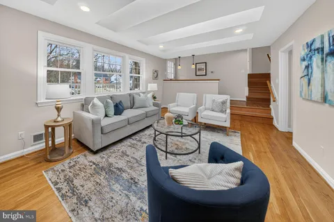 $1,450,000 | 6209 Redwing Court, Bethesda, MD 20817
