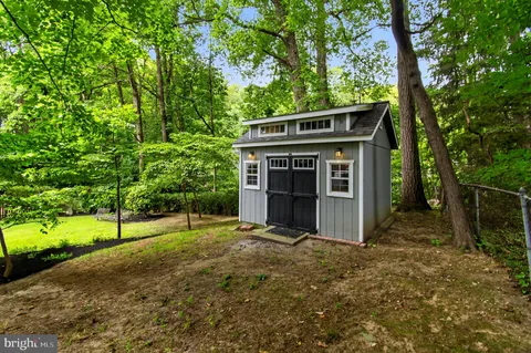 $1,450,000 | 6209 Redwing Court, Bethesda, MD 20817