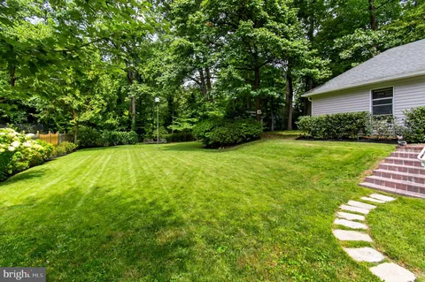 $1,450,000 | 6209 Redwing Court, Bethesda, MD 20817