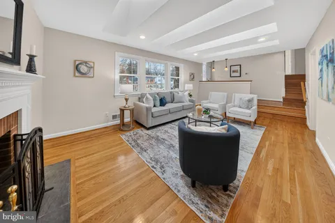 $1,450,000 | 6209 Redwing Court, Bethesda, MD 20817