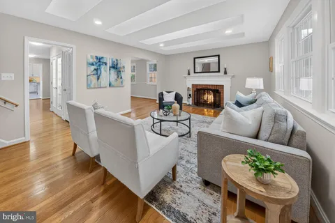 $1,450,000 | 6209 Redwing Court, Bethesda, MD 20817