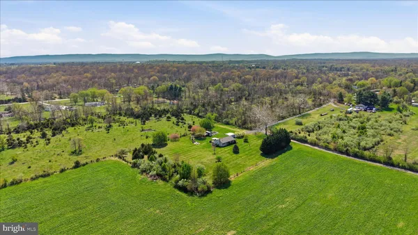 $499,900 | 132 Bedrock Lane, Berryville, VA 22611