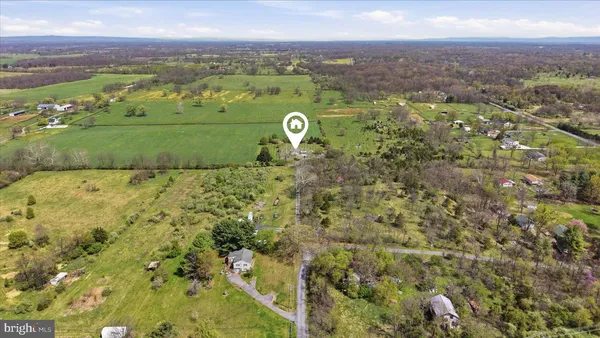 $499,900 | 132 Bedrock Lane, Berryville, VA 22611