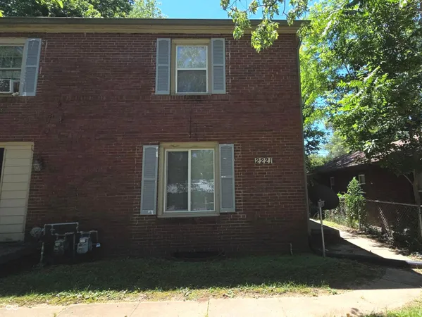 $999 | 2221 East 38th Street, Indianapolis, IN 46218