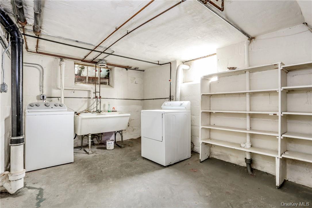 145 Johnson Road Scarsdale, NY 10583 - Photo 16 of 21 Laundry room
