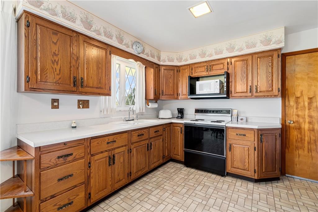 449 Belrose Drive Rostraver Township, PA 15012 - Photo 8 of 20