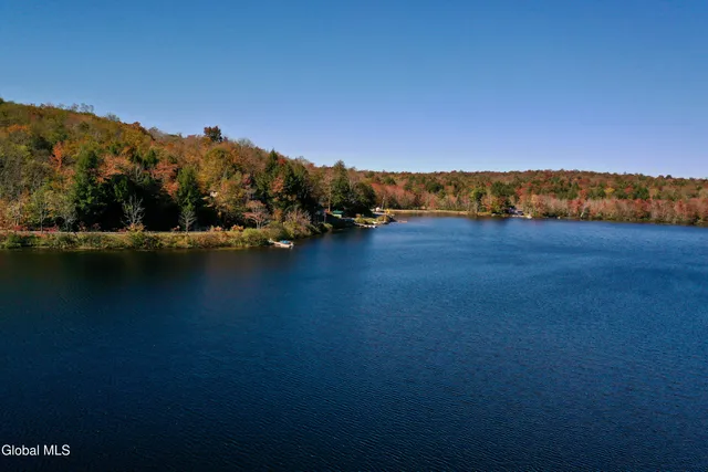 $155,000 | 8 Park Avenue, Greenfield, NY 12850