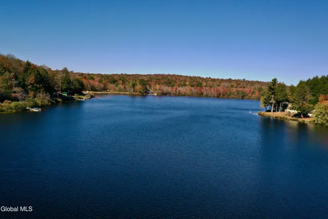 $155,000 | 8 Park Avenue, Greenfield, NY 12850