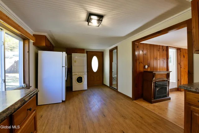 $155,000 | 8 Park Avenue, Greenfield, NY 12850