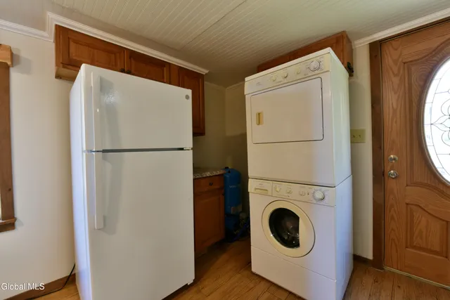 $155,000 | 8 Park Avenue, Greenfield, NY 12850