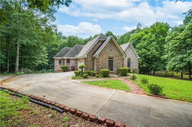 $575,000 | 20 Balfour Drive, Covington, GA 30014