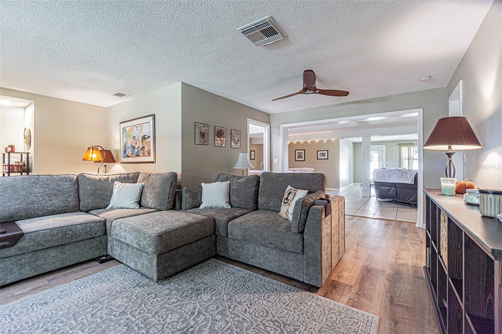 936 Highview Drive Palm Harbor, FL 34683 - Photo 15 of 52