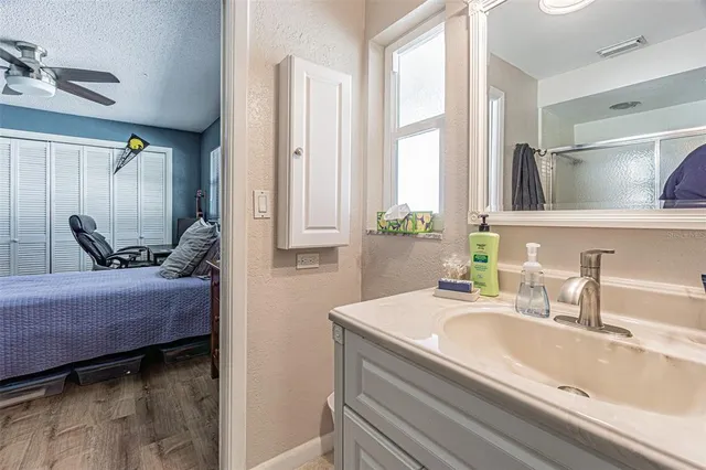 $580,000 | 936 Highview Drive, Palm Harbor, FL 34683