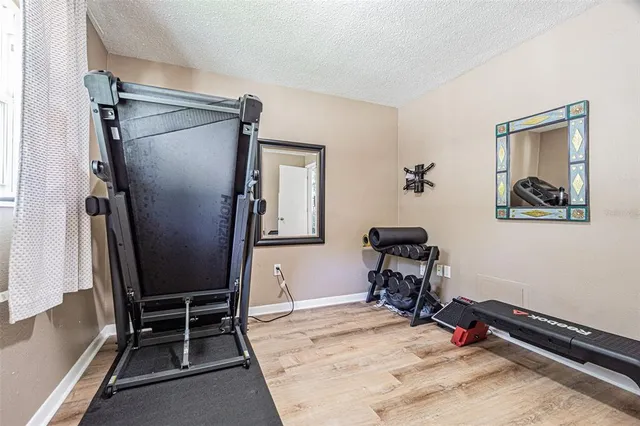 $580,000 | 936 Highview Drive, Palm Harbor, FL 34683