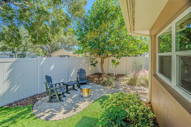 $580,000 | 936 Highview Drive, Palm Harbor, FL 34683