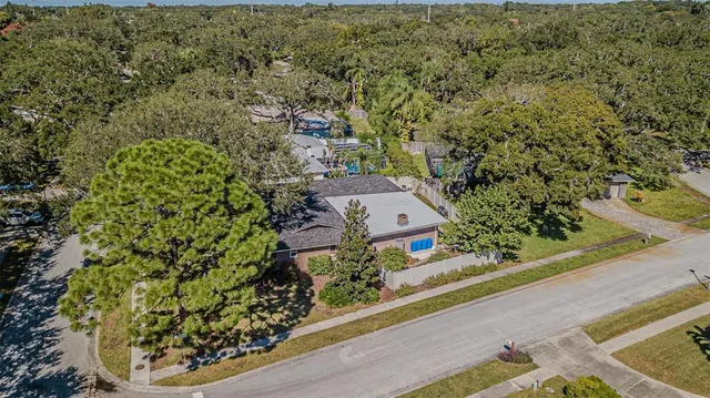 $580,000 | 936 Highview Drive, Palm Harbor, FL 34683