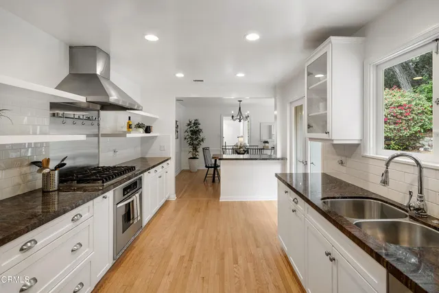 $1,699,000 | 3232 Vickers Drive, Glendale, CA 91208