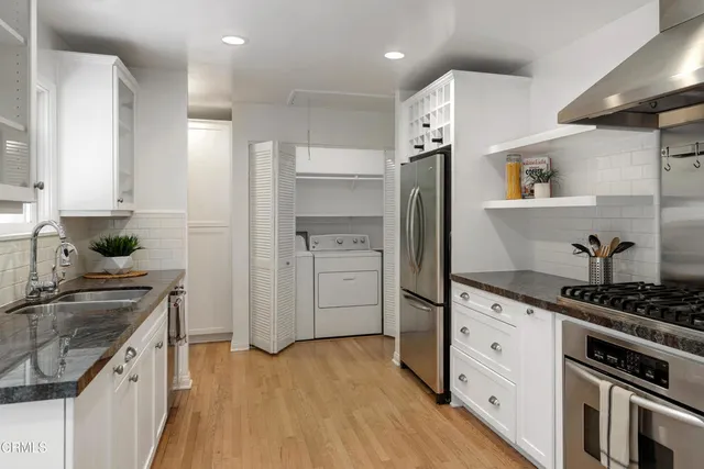 $1,699,000 | 3232 Vickers Drive, Glendale, CA 91208