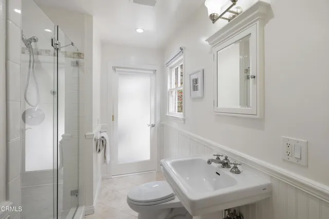 $1,699,000 | 3232 Vickers Drive, Glendale, CA 91208