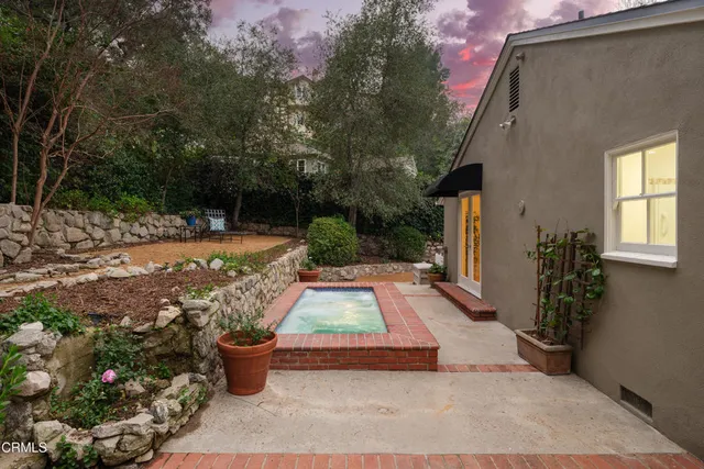 $1,699,000 | 3232 Vickers Drive, Glendale, CA 91208