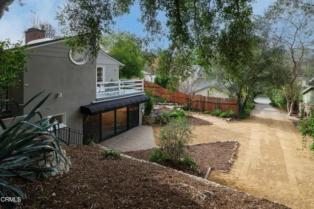 $1,699,000 | 3232 Vickers Drive, Glendale, CA 91208