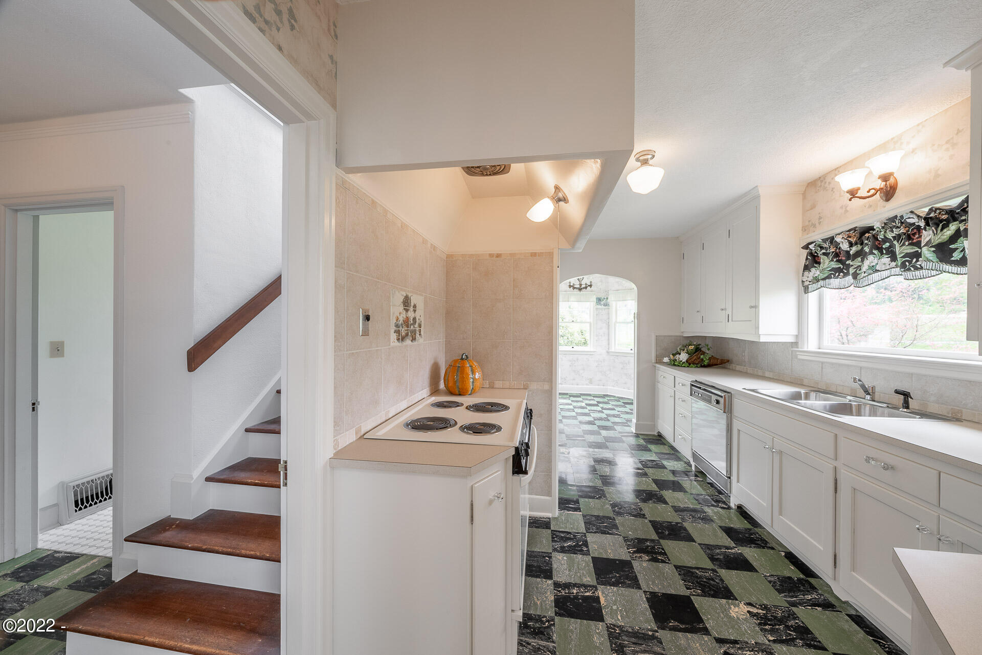 1130 Southeast River Road Toledo, OR 97391 - Photo 21 of 58 DSC05384-HDR
