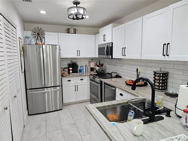 $2,000 | 3300 Loveland Boulevard, Unit 1001, Punta Gorda, FL 33980