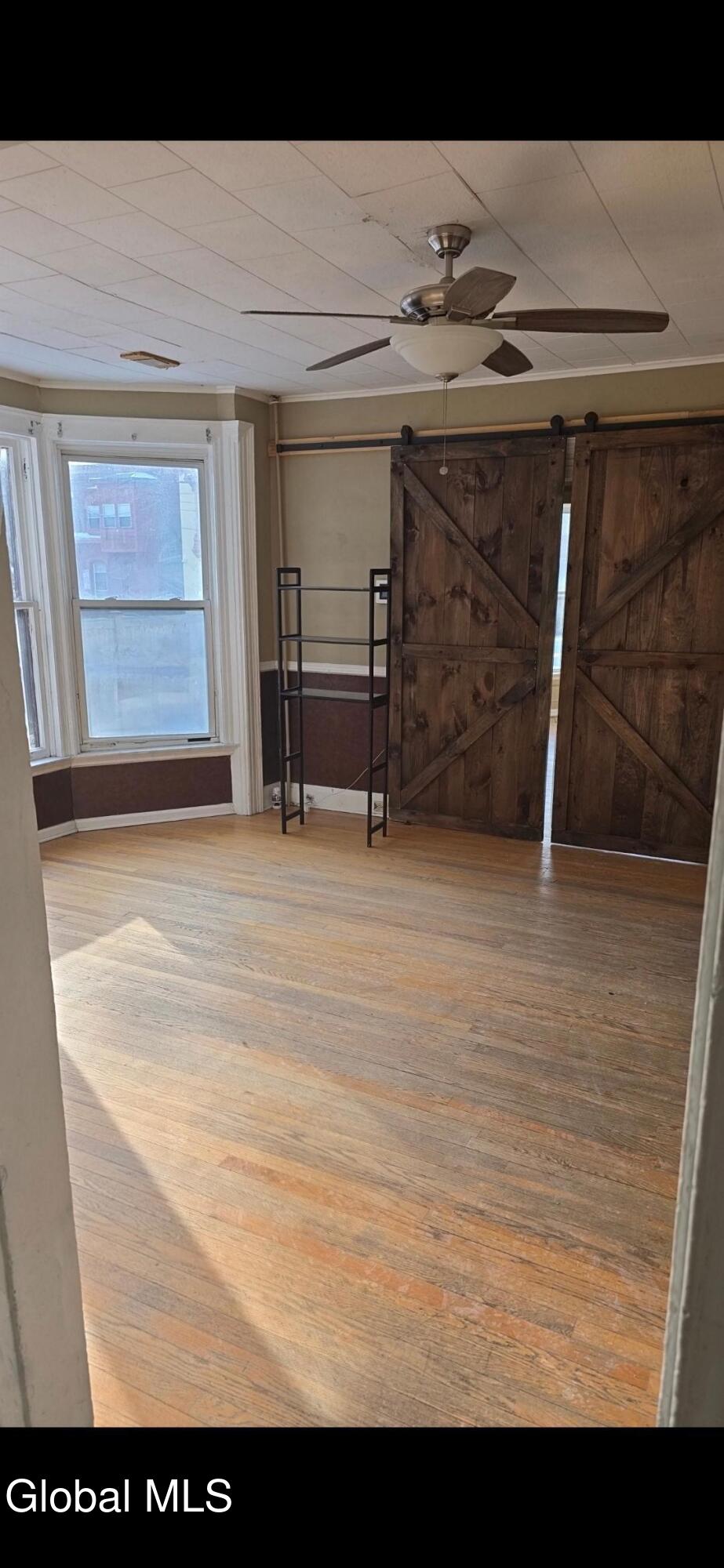 112 2nd Avenue Troy, NY 12180 - Photo 2 of 6 livingroom112