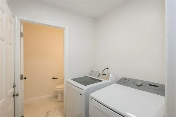 $1,950 | 2027 Lois Place Northwest, Unit B, Atlanta, GA 30318