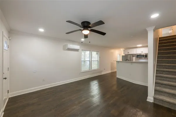 $1,950 | 2027 Lois Place Northwest, Unit B, Atlanta, GA 30318