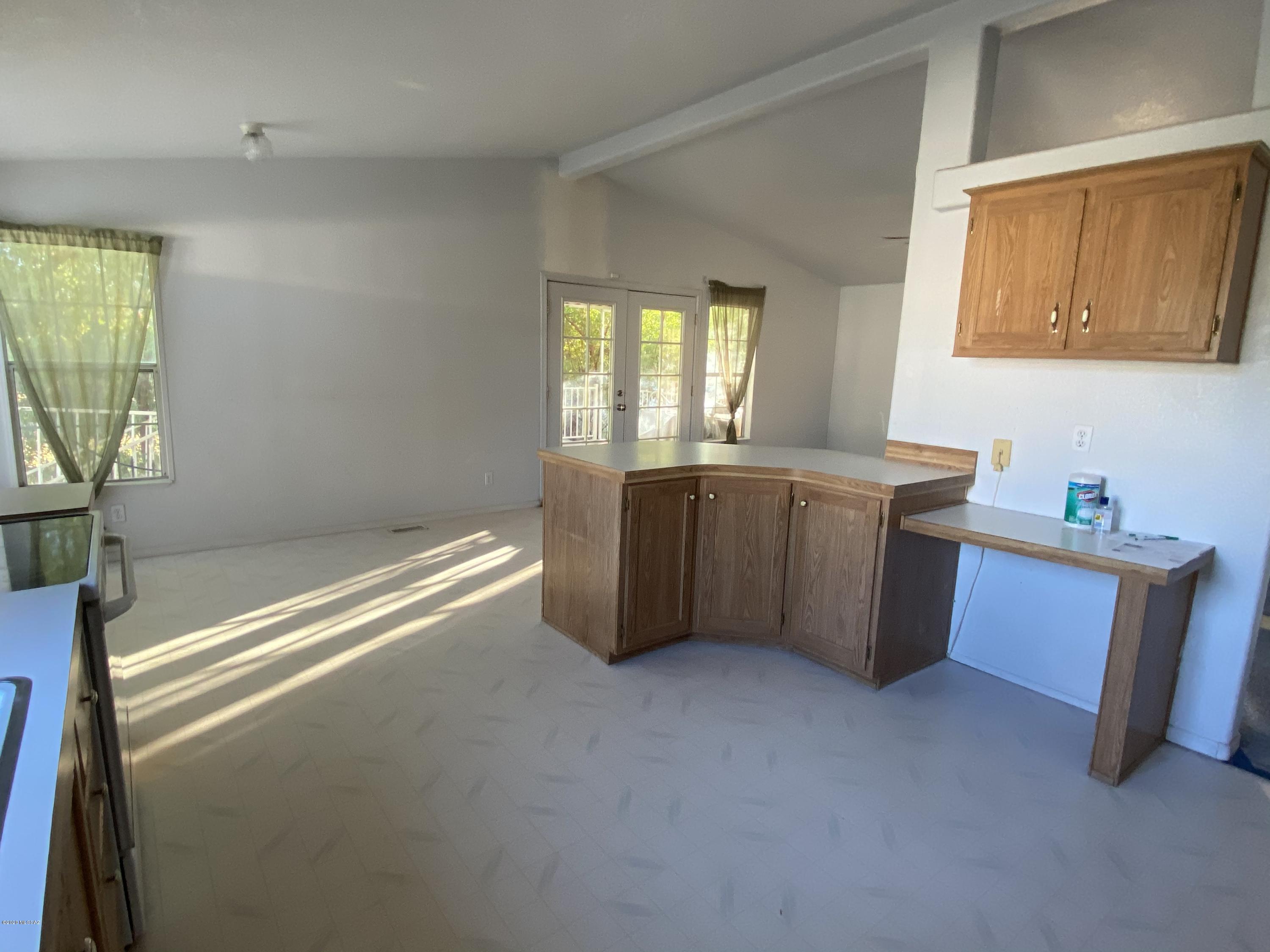 1809 West Rillito Street Tucson, AZ 85705 - Photo 6 of 23 Kitchen looking into breakfast area