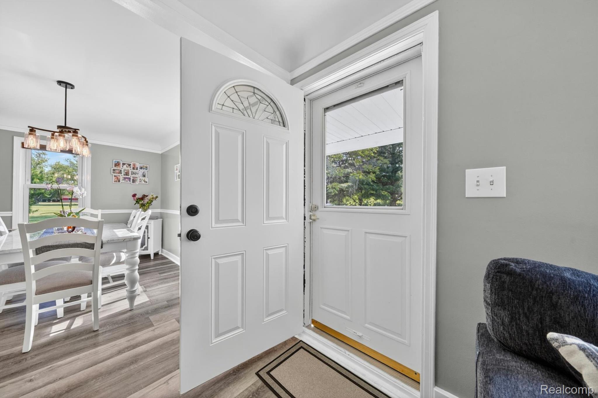 2861 John R Road Rochester, MI 48307 - Photo 7 of 54 08-2861-John-R-Rd-Windowstill.jpg
