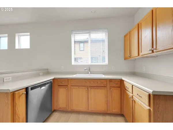 $399,900 | 5298 Wales Drive, Eugene, OR 97402