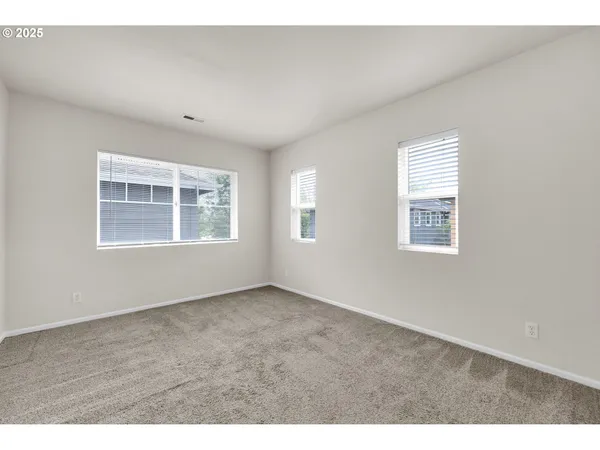 $399,900 | 5298 Wales Drive, Eugene, OR 97402
