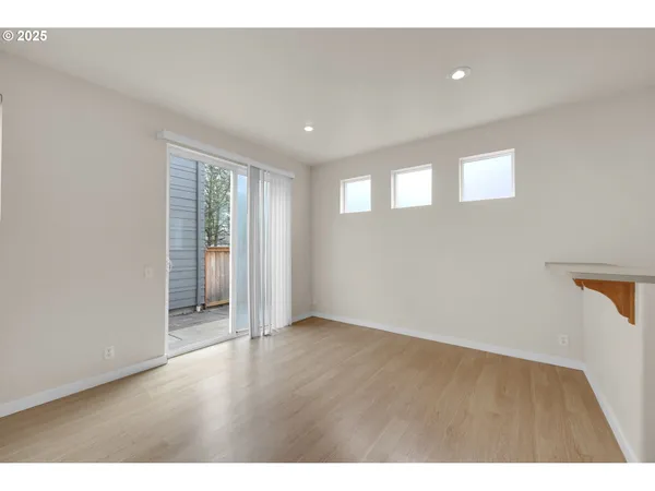 $399,900 | 5298 Wales Drive, Eugene, OR 97402