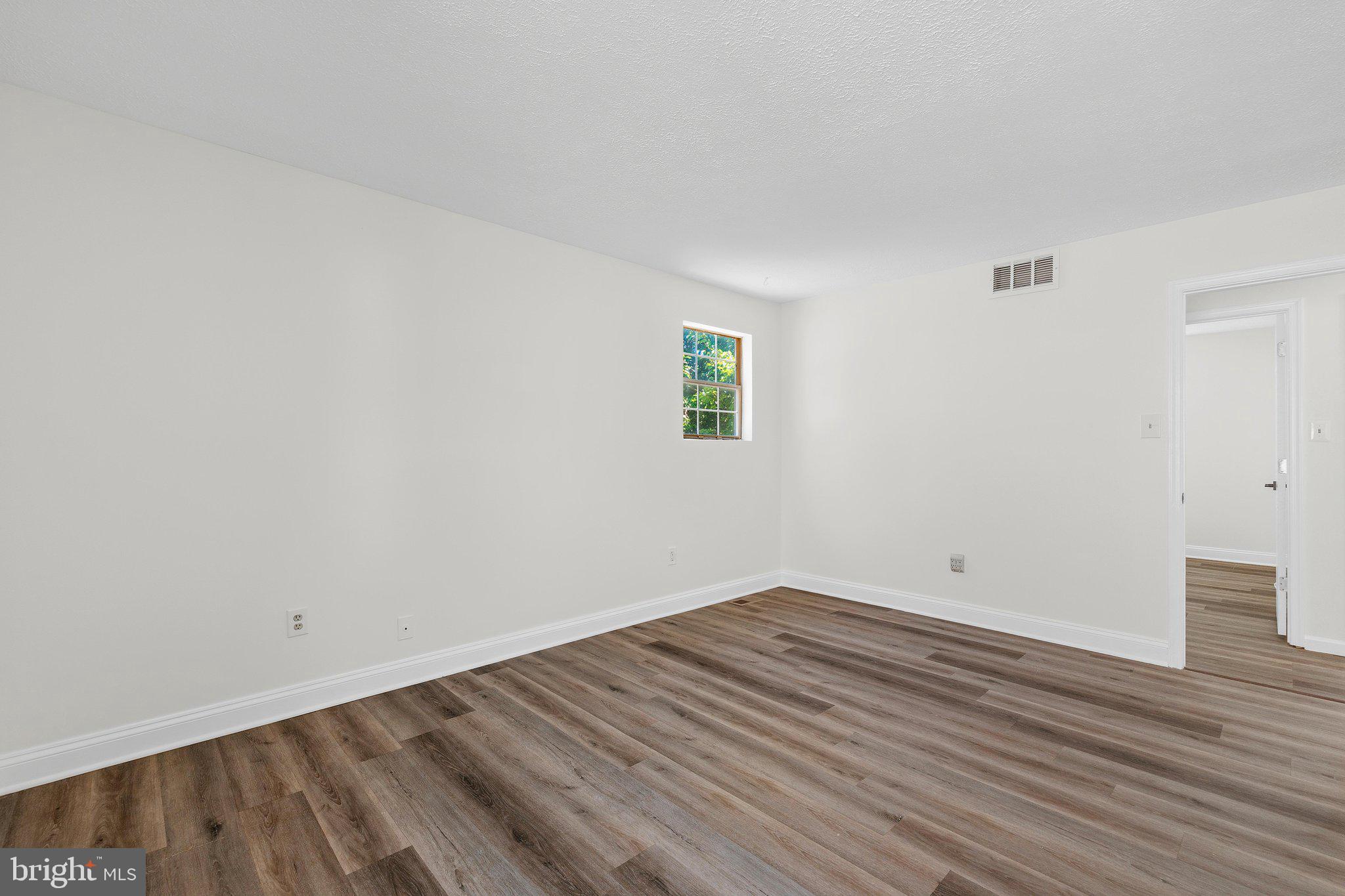 2416 230th Street Pasadena, MD 21122 - Photo 21 of 35