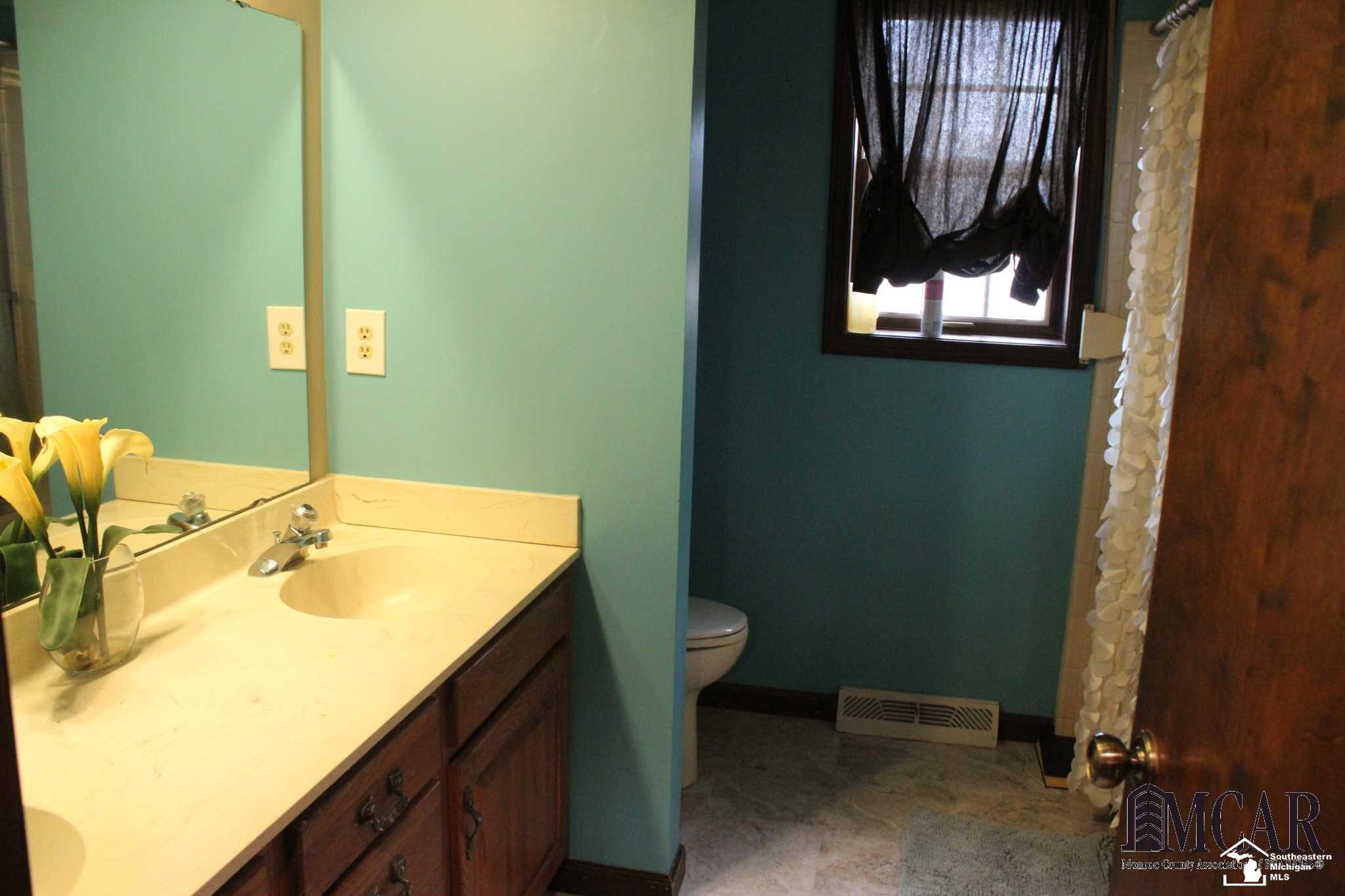 10700 Secor Road Temperance, MI 48182 - Photo 23 of 35 21430518-22.JPG