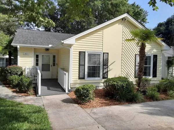$368,600 | 301 Stratford Place, Murrells Inlet, SC 29576