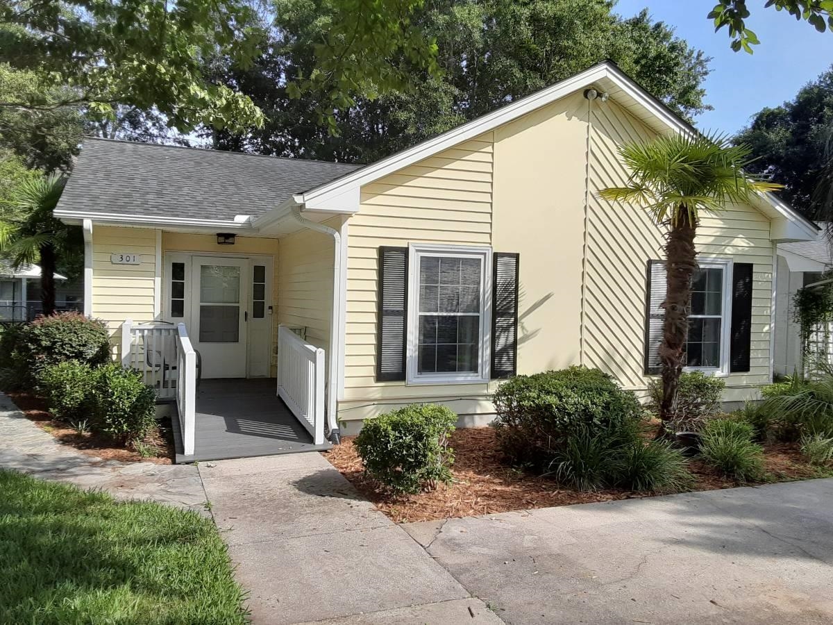 301 Stratford Place Murrells Inlet, SC 29576 - Photo 1 of 28