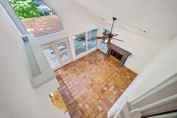 $450,000 | 11 Cedar Chase Place, The Woodlands, TX 77381