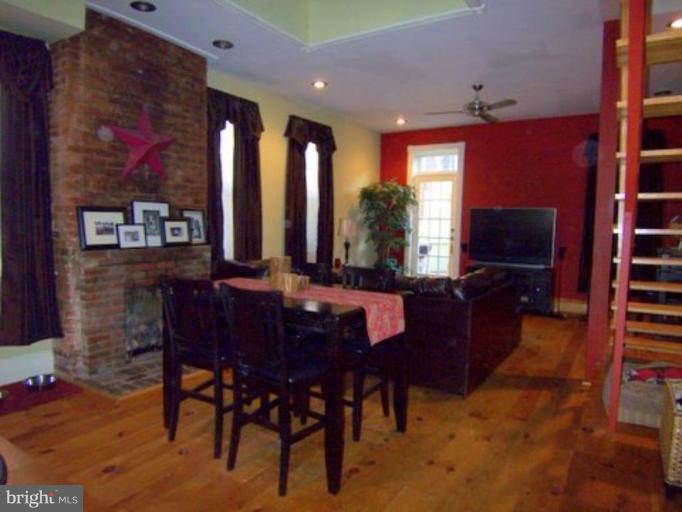 333 E Street Southeast Washington, DC 20003 - Photo 5 of 11 Dining Room