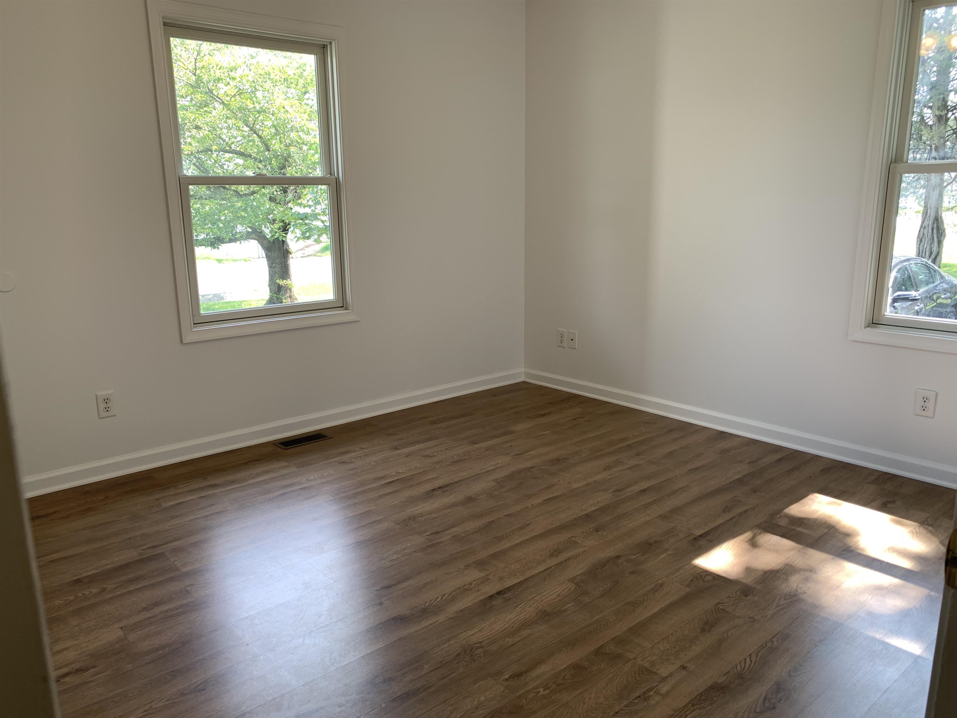 302 North River Road Bridgewater, VA 22812 - Photo 12 of 21 1st Floor Primary Bedroom