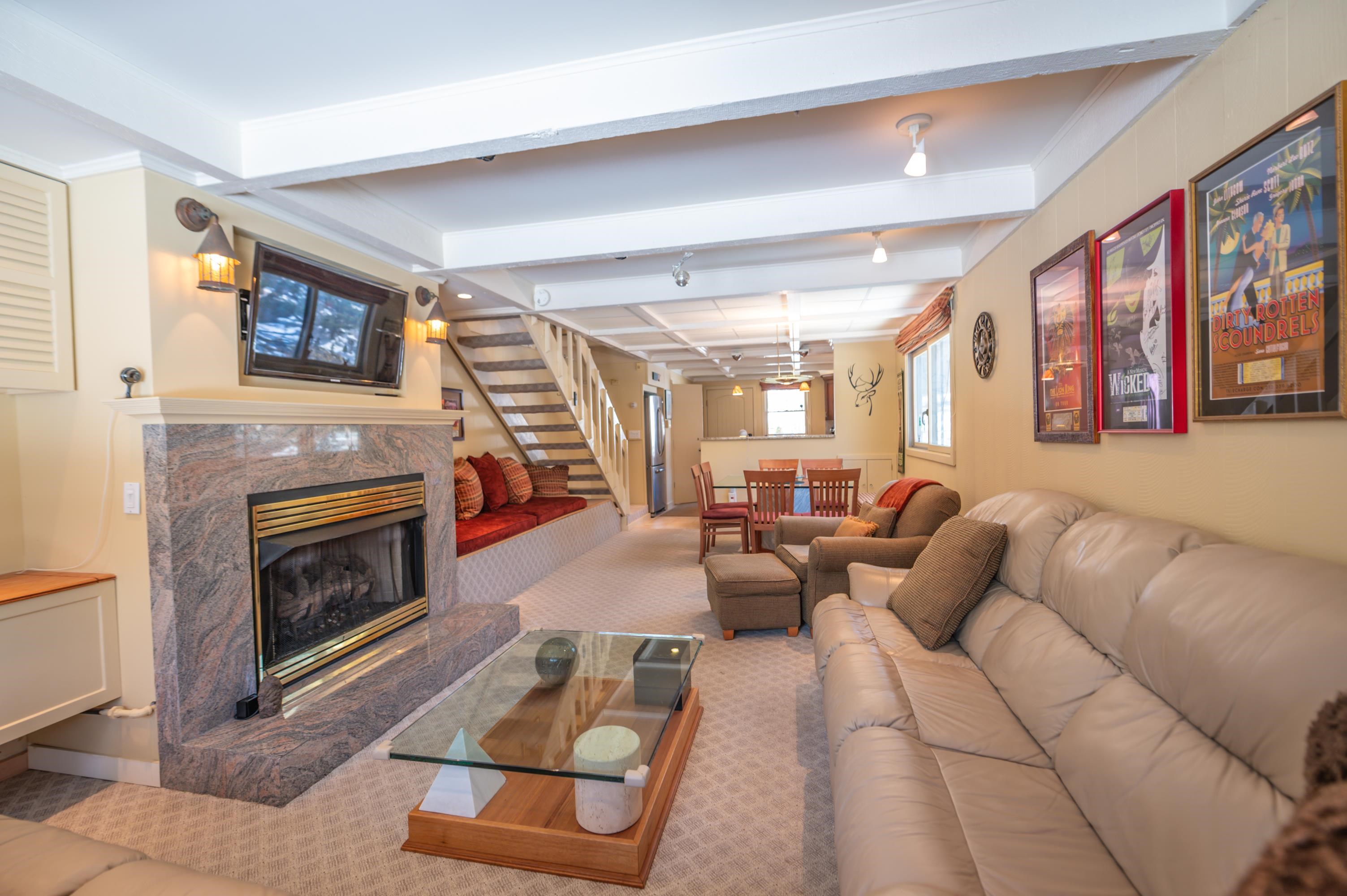 29 A Maple Hl Loop West Dover, VT 05356 - Photo 3 of 18