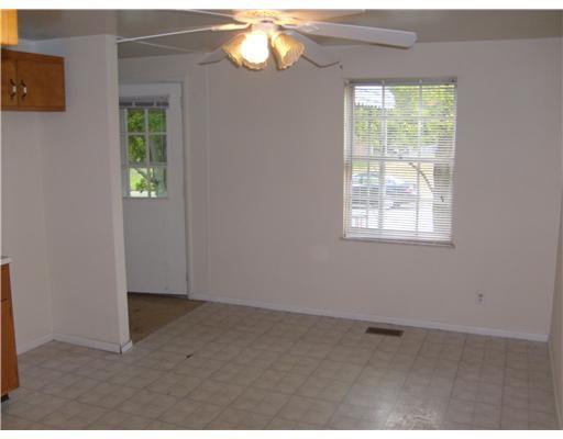 1948 Portage Path Springfield, OH 45506 - Photo 5 of 18 Gallery Image 5